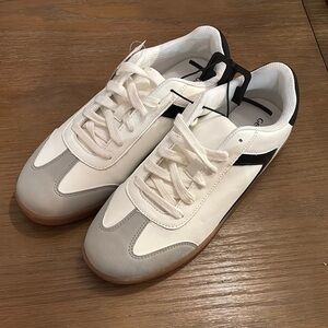George White and Black Sneakers Retro-Inspired Design